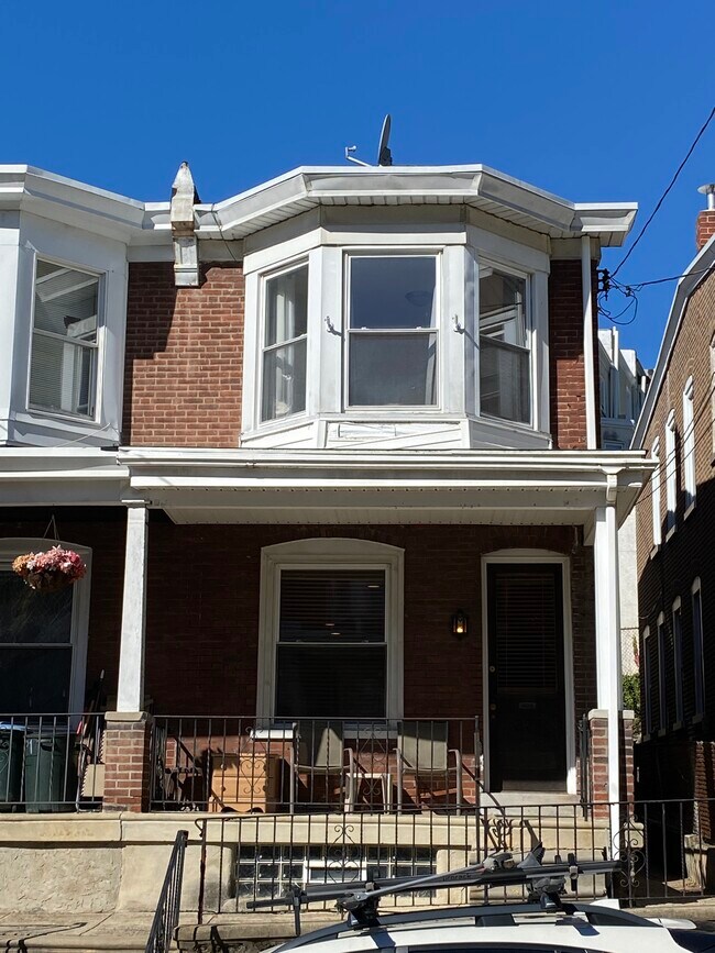 Primary Photo - 320 Lyceum Ave