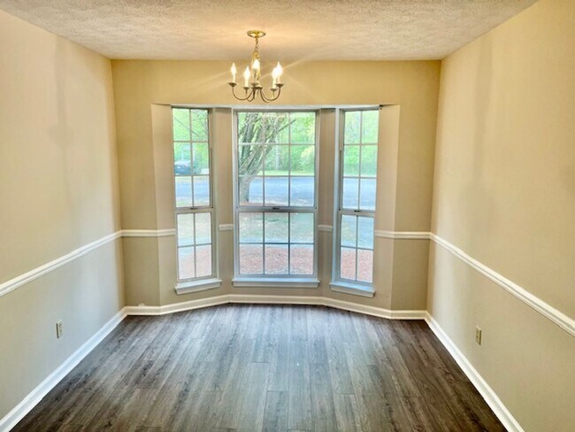 Building Photo - Stonecreek Drive #18 &amp; 20