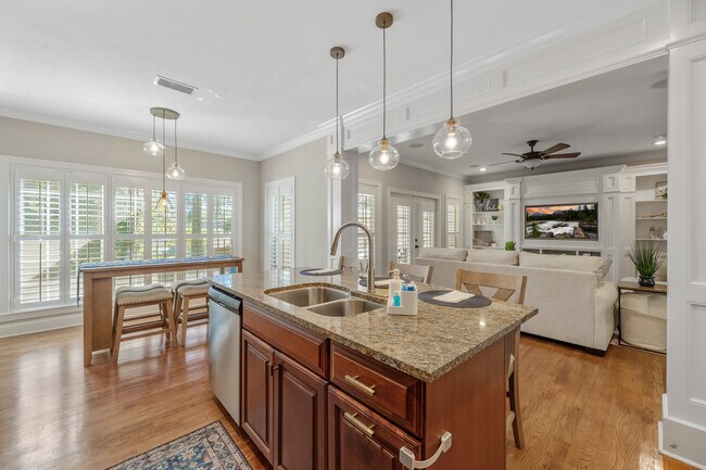 Building Photo - 2665 Breton Ridge Dr