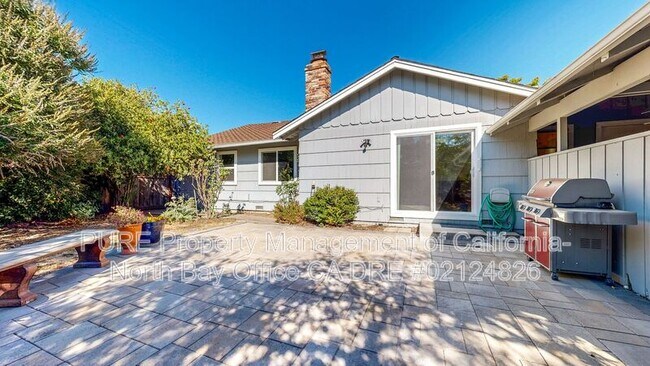 Building Photo - 1827 Creekside Rd