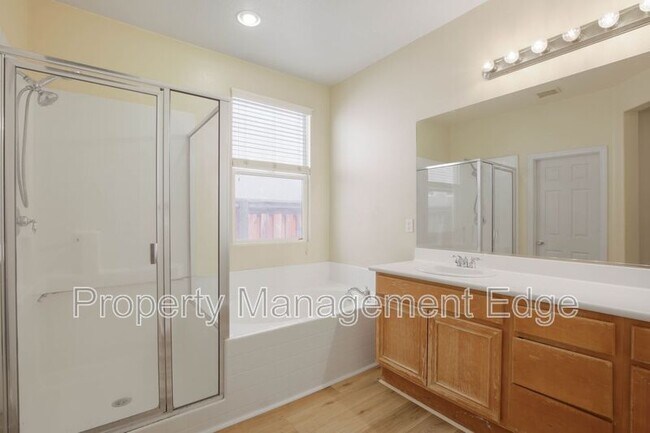 Building Photo - 1417 Veronica Tr