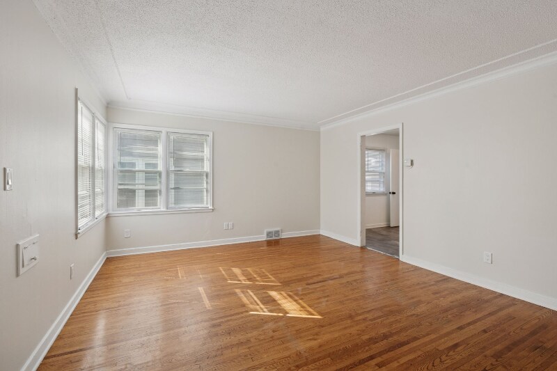 Building Photo - 4650 Minnehaha Ave