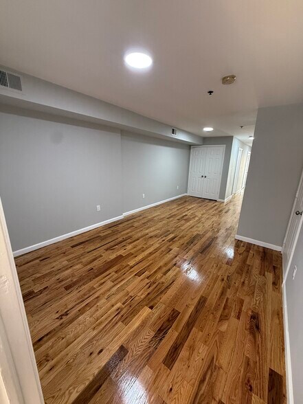 Building Photo - 535 Central Ave