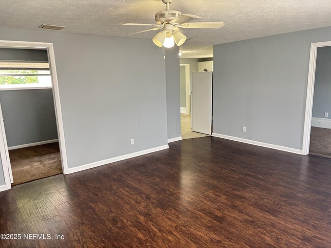 Building Photo - 361 Arora Blvd