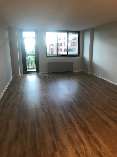Primary Photo - 801 N Pitt St