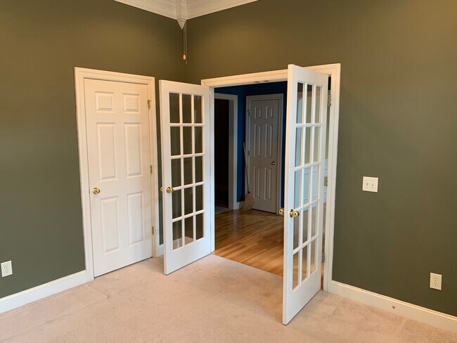 Office - 208 Thoreau Ct
