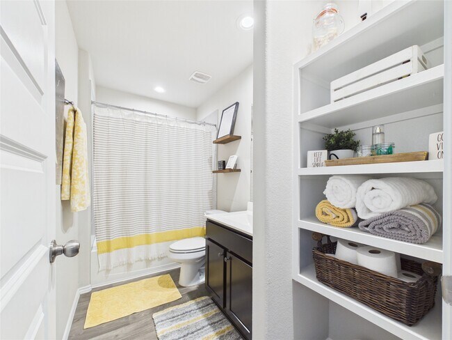 Building Photo - 11020 33rd Ave N