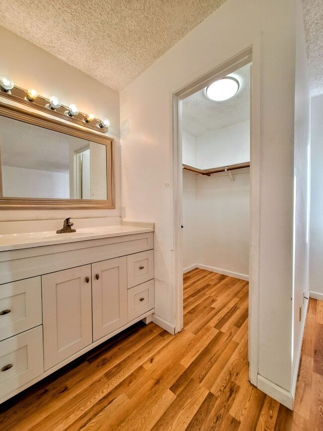 Building Photo - Beautifully Remodeled Two-Story 3bd Duplex w/Attached Garage & Private Yard