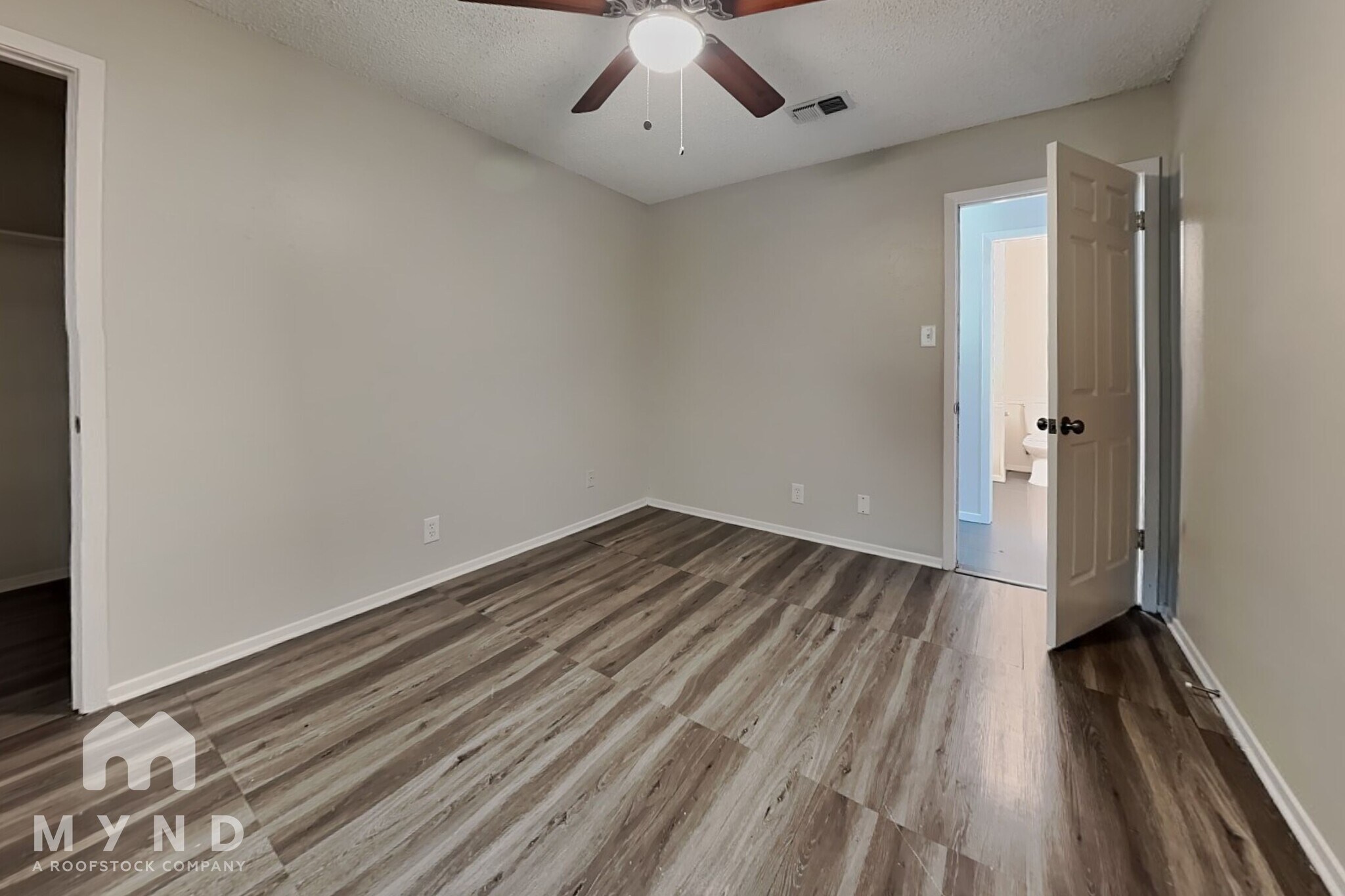 Building Photo - 408 Park Center Blvd