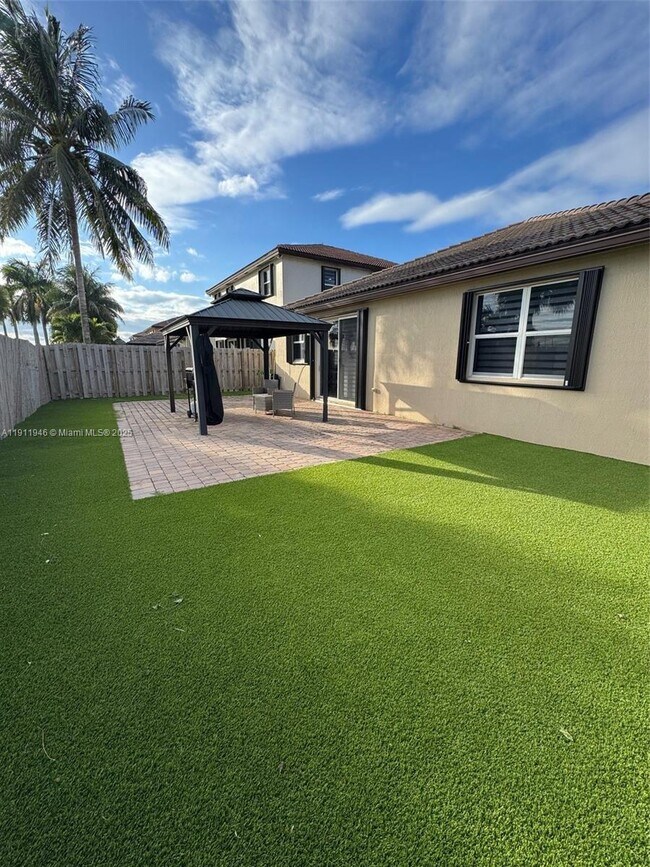 Building Photo - 11866 SW 253rd Terrace