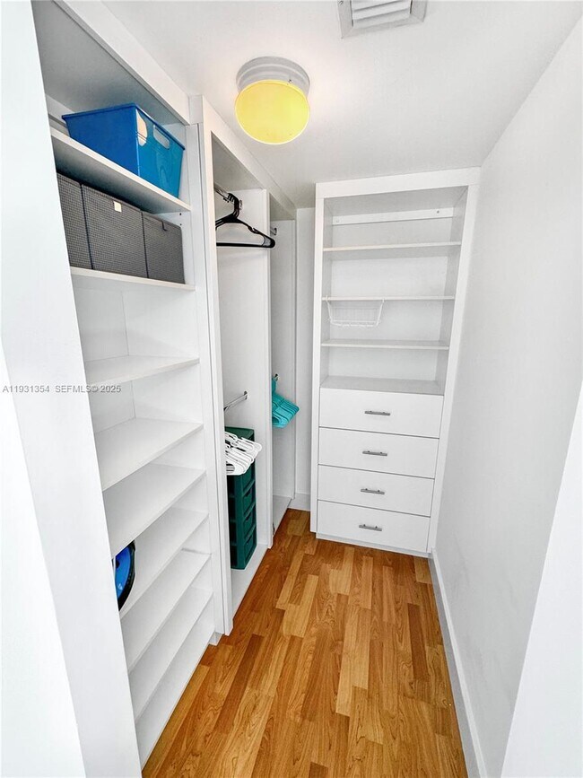 Building Photo - 185 SW 7th St