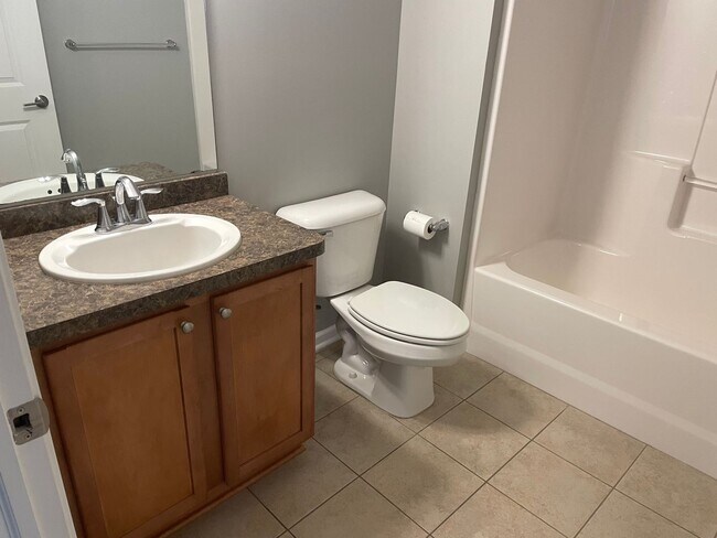 Building Photo - Located in the Detroit-Shoreway Area