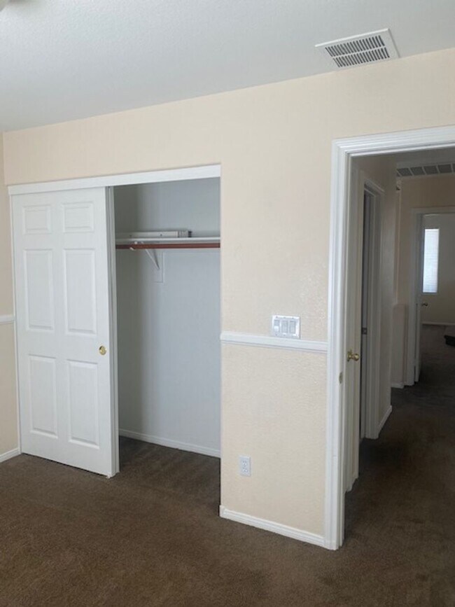 Building Photo - 8237 Apple Spice St