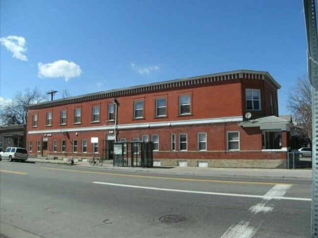 Building Photo - Williams Street