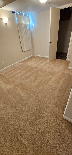 4th room in basement - 6083 Bolamo Ct