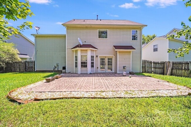 Building Photo - 16024 Kirsten Nicole Rd