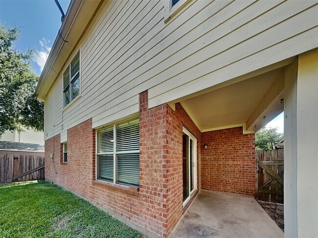 Building Photo - 17238 S Summit Canyon Dr