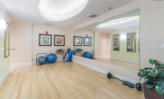 Building Photo - 1830 Radius Dr