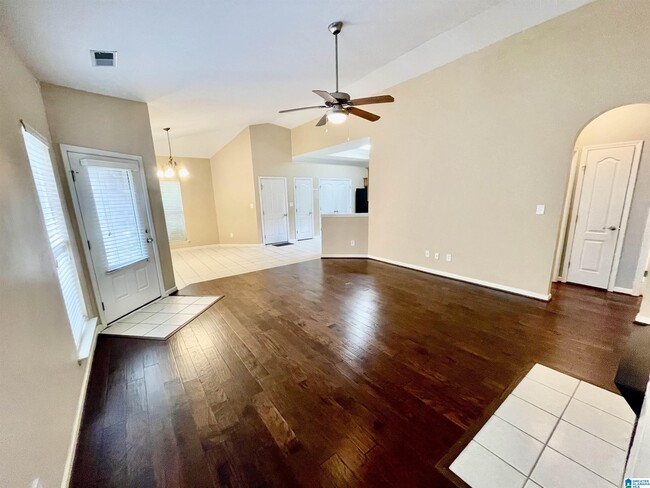 Building Photo - 5389 Cottage Cir