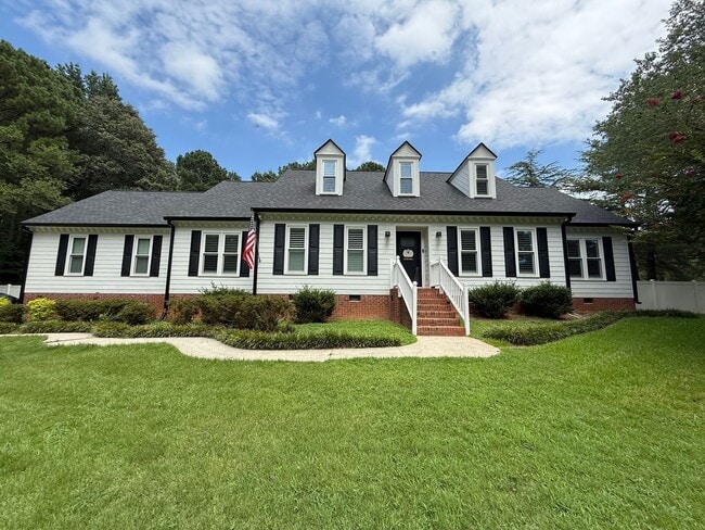 Primary Photo - Stunning *4BD, 3BA North Raleigh Home on a...