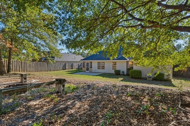 Building Photo - 281 Mill Branch Way