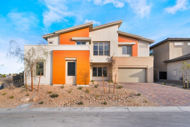 Primary Photo - Stunning New Putle home with Strip Views i...
