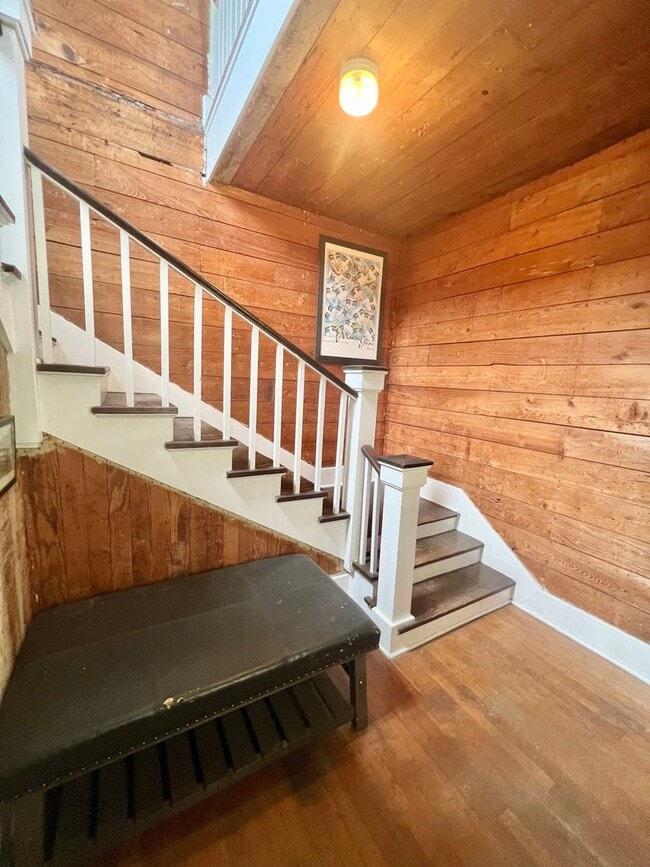 Building Photo - Charming 2 Bedroom 1 Bathroom Home for Rent