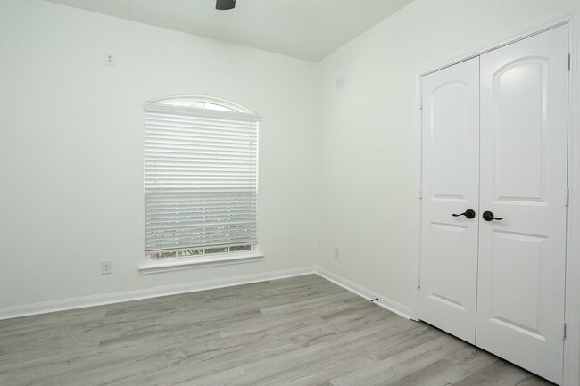 Building Photo - New Braunfels Home In Magnolia Springs