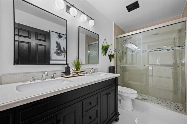 Building Photo - 1779 Harborside Cir