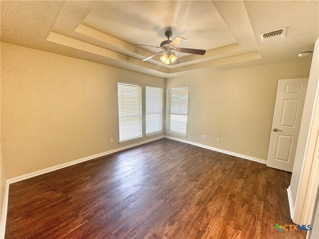 Building Photo - 2062 N Ranch Estates Blvd