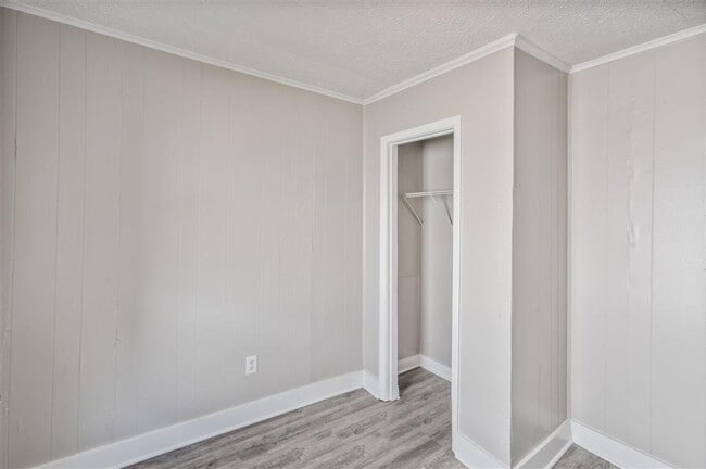 Building Photo - For Rent