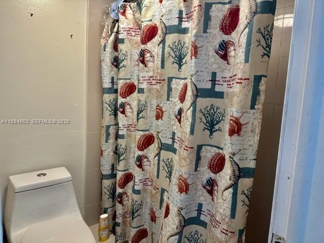 Building Photo - 9450 Live Oak Pl