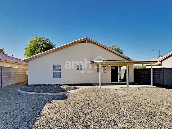 Building Photo - 16185 W Washington St