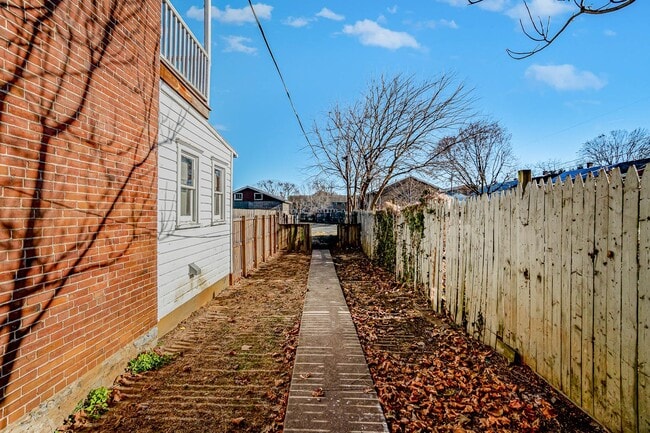 Building Photo - 3 Bedroom 1 Bathroom house in Carlisle PA!