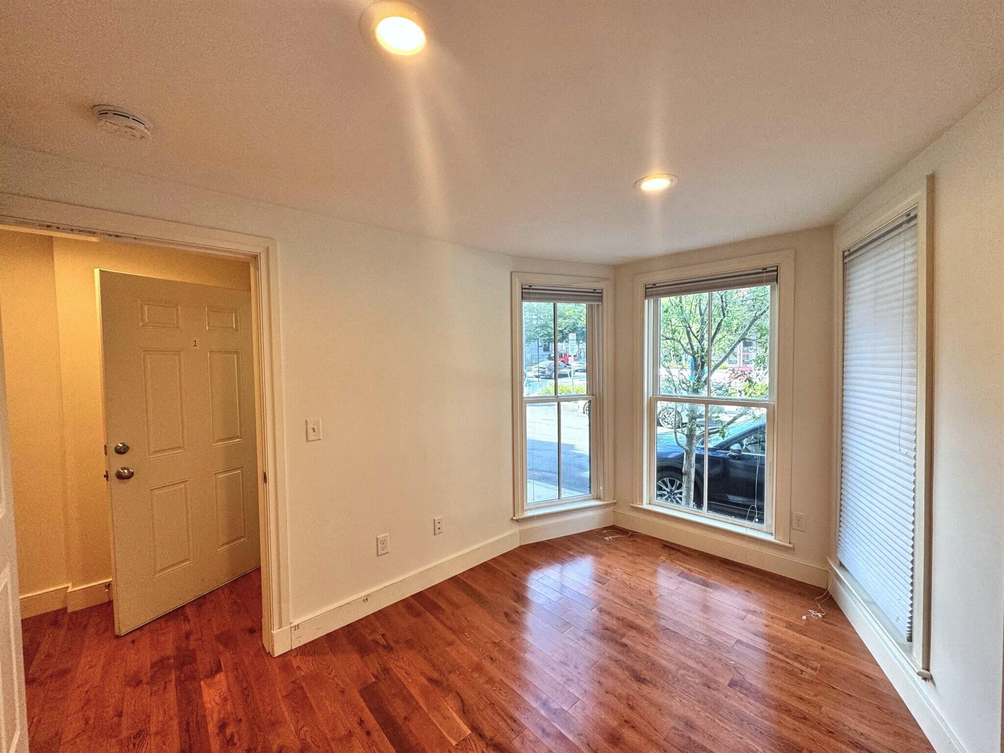 Building Photo - 50 Spring St