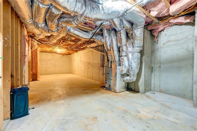 Building Photo - 1049 Highland Village Trail
