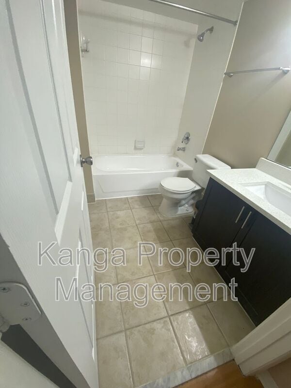 Building Photo - 4159 N Haverhill Rd