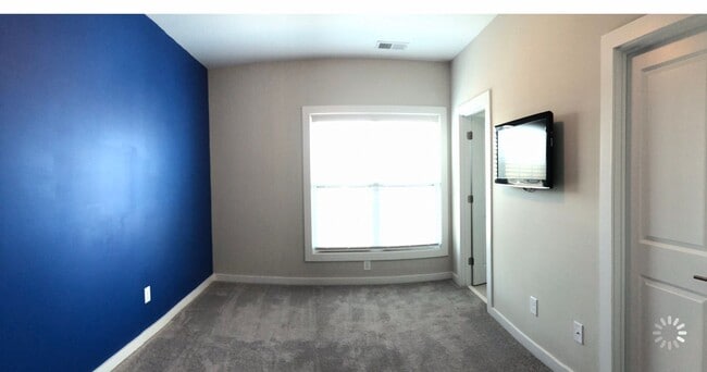 Building Photo - Spacious 2BR Townhome in Mooresville with ...