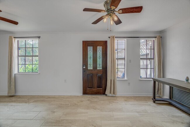 Building Photo - 2128 59th St