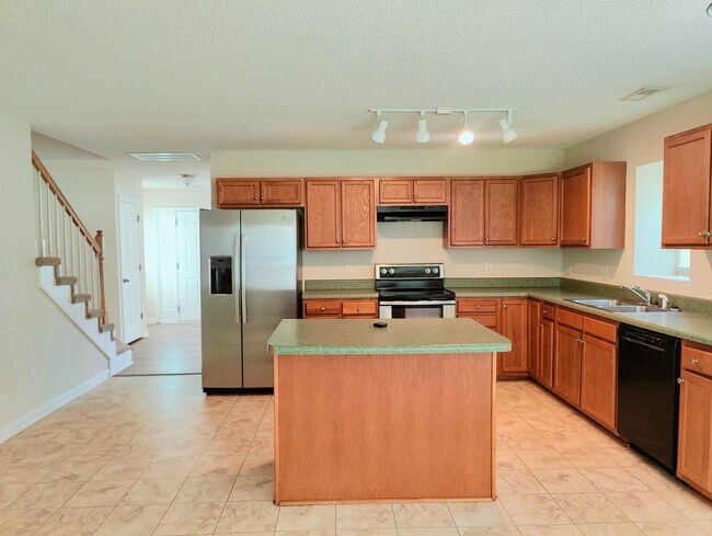 Building Photo - 4913 Lighthouse Ct