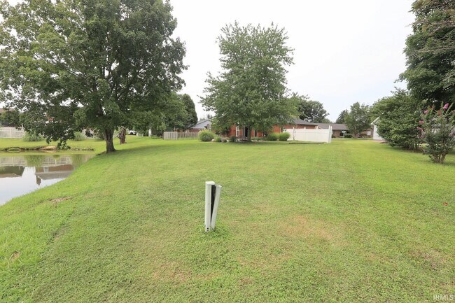 Building Photo - 8231 Lake Terrace Dr