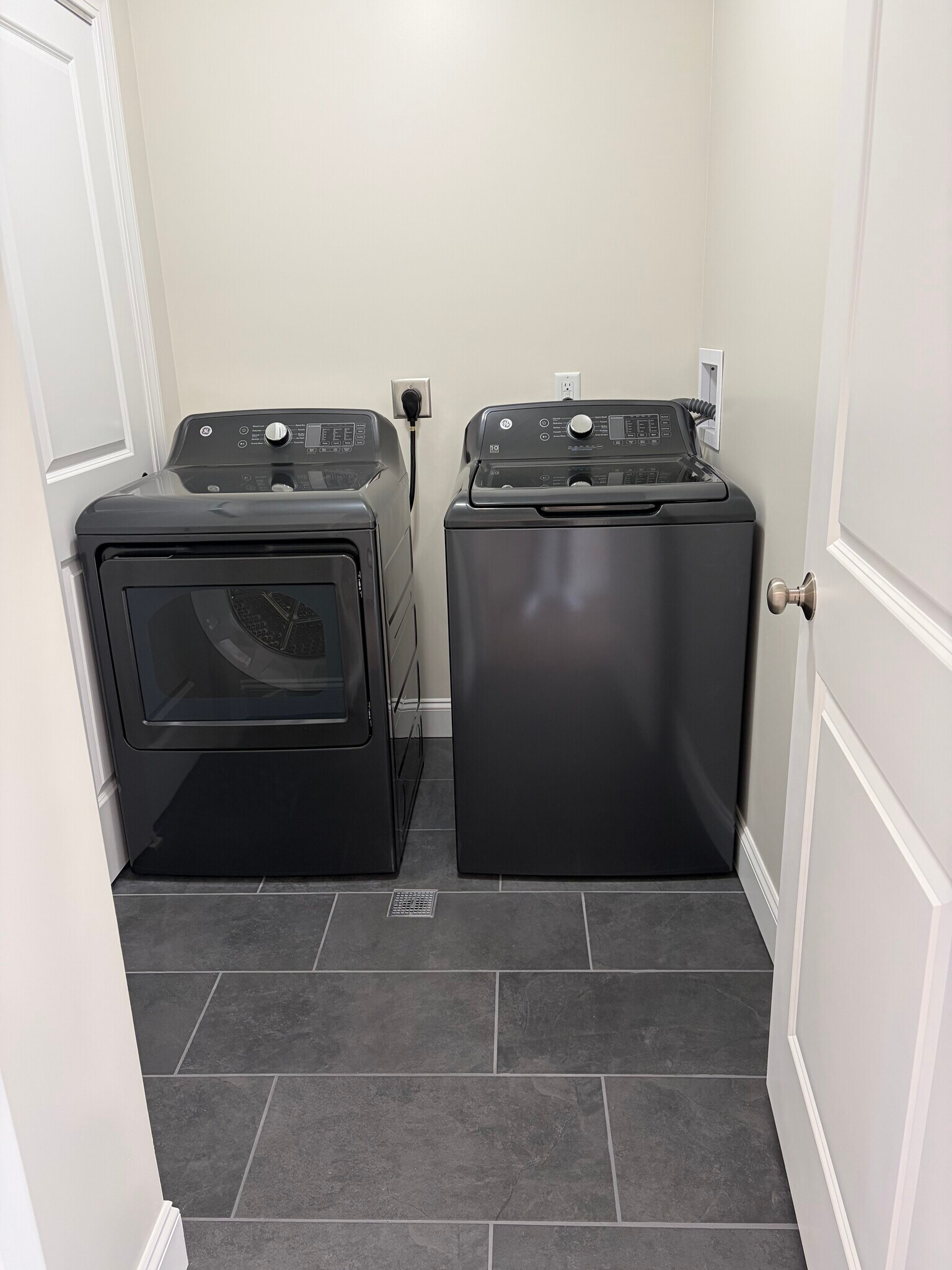 Building Photo - 122 Memphis St