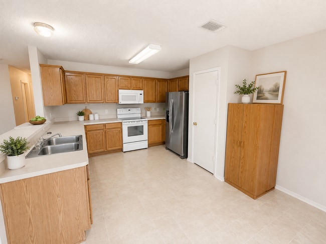 Building Photo - 203 Kenosha Ln