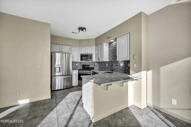 Building Photo - 9250 Lone Wolf Cir