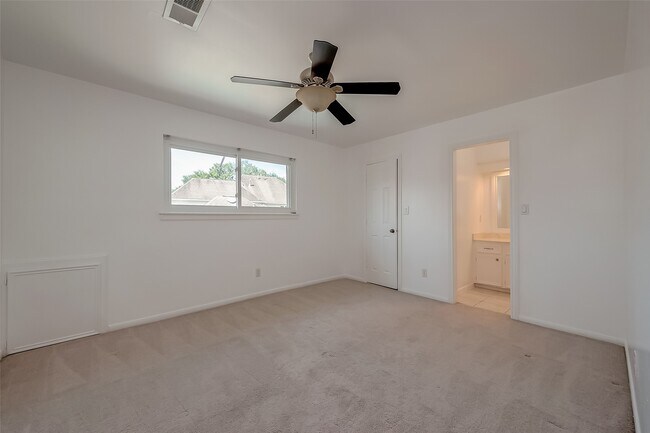 Building Photo - 20206 Cadogan Ct