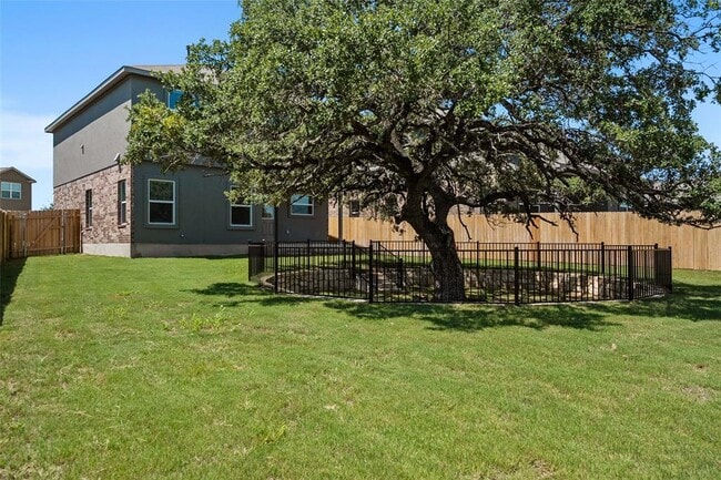 Building Photo - 1721 Roaming Oak Bnd