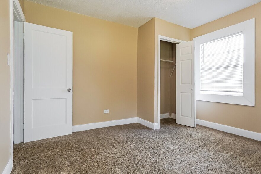 Building Photo - 3004 Forestdale Blvd