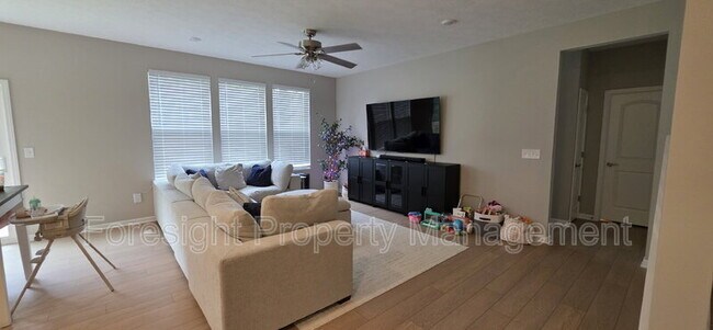 Building Photo - 653 Mill Stone Dr