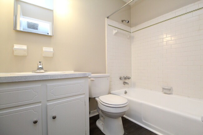 Building Photo - Don’t Miss This Updated First-Floor 1BR — Modern Upgrades, Easy Living & Prime Location Near 9 Mi...