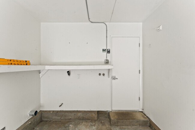 Building Photo - 17972 Baron Cir